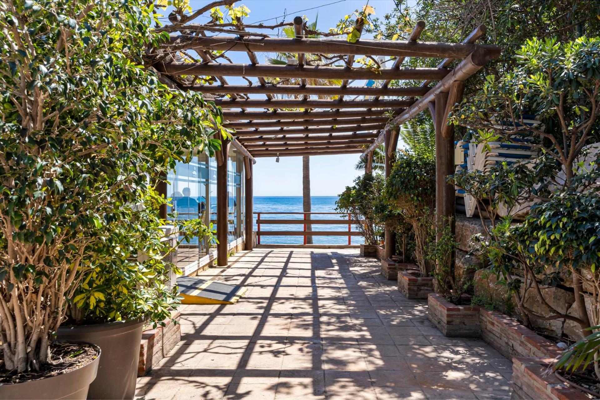 Beachfront Calahonda Apartment By Costarentals - Ref 89 Sitio de Calahonda Exterior foto